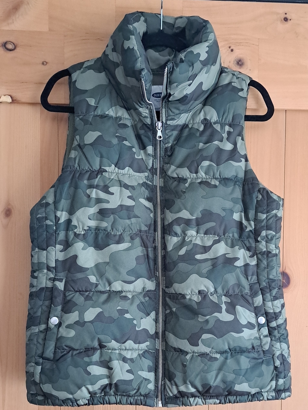 Old Navy Size Medium Camo Vest